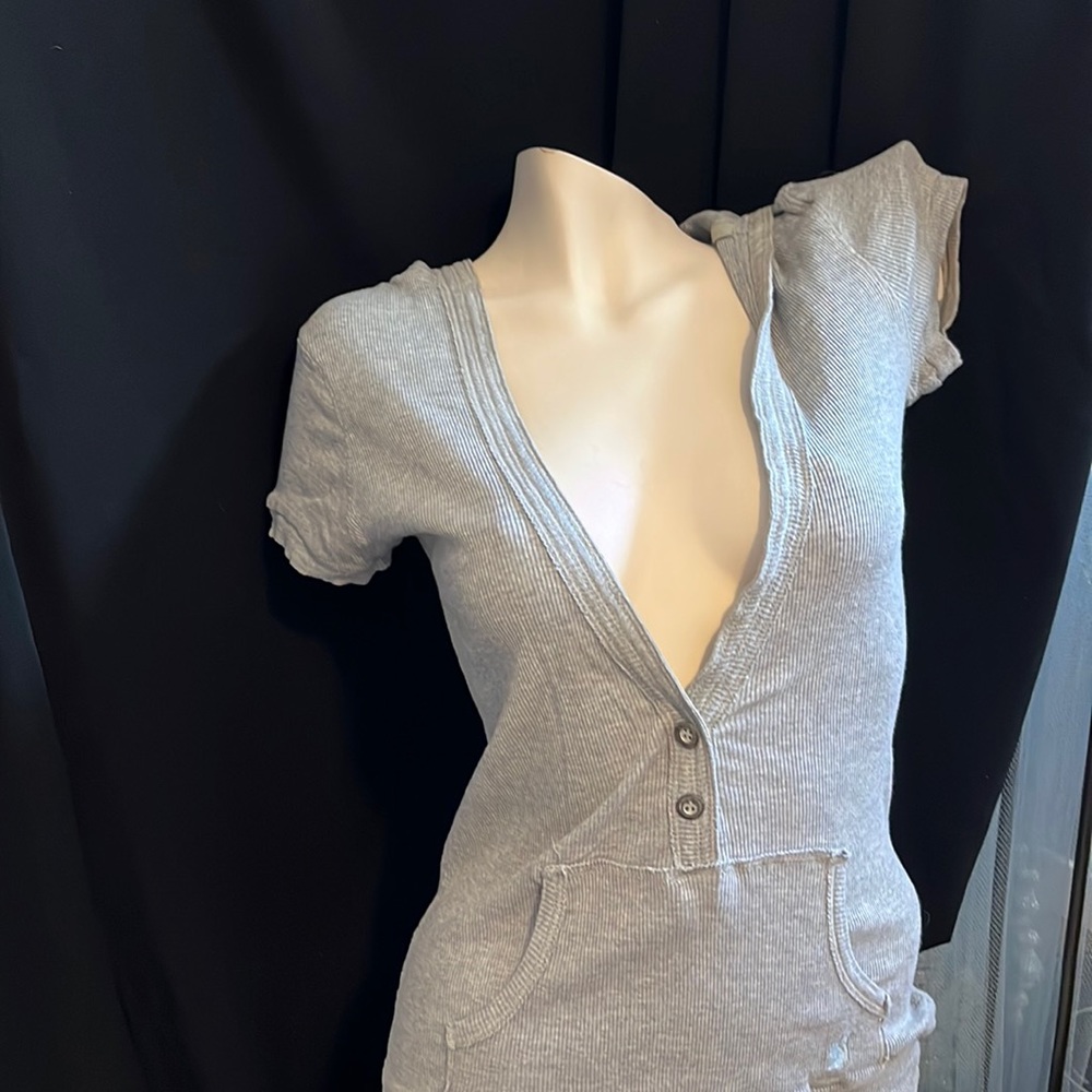 Cute cap sleeve top with hood